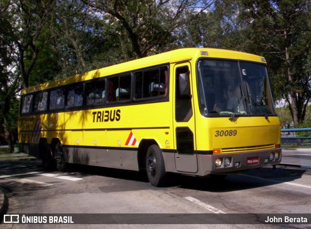 Viação Itapemirim 30089 na cidade de Curitiba, Paraná, Brasil, por John Berata. ID da foto: 6428977.