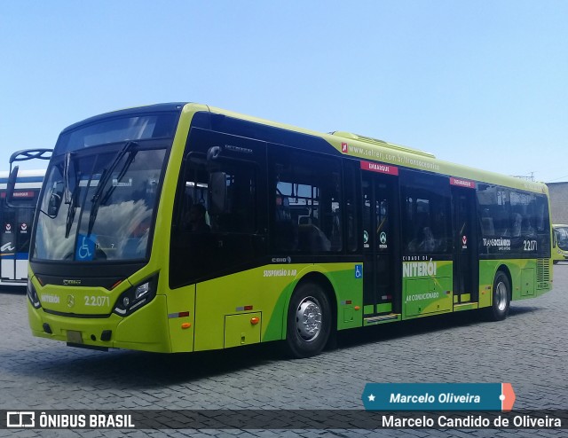 Santo Antônio Transportes Niterói 2.2.071 na cidade de Niterói, Rio de Janeiro, Brasil, por Marcelo Candido de Oliveira. Número da foto: #6428036.