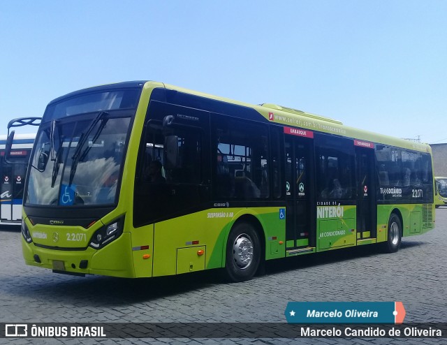 Santo Antônio Transportes Niterói 2.2.071 na cidade de Niterói, Rio de Janeiro, Brasil, por Marcelo Candido de Oliveira. ID da foto: 6428036.