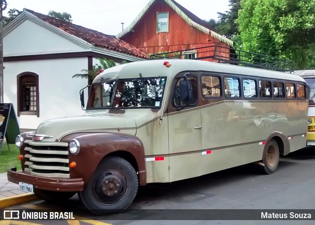 Benvenuto Turismo 1951 na cidade de Gramado, Rio Grande do Sul, Brasil, por Mateus Souza. Número da foto: #6428723.