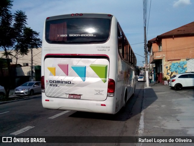 Domínio Transportadora Turística 433 na cidade de São Paulo, São Paulo, Brasil, por Rafael Lopes de Oliveira. ID da foto: 6432306.