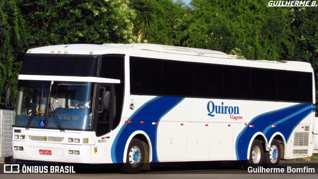 Transportadora Turística Quiron 1001 na cidade de Curitiba, Paraná, Brasil, por Guilherme Bomfim. Número da foto: #6434982.