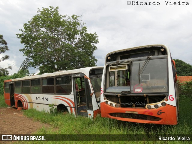 Sucata e Desmanches 26206 na cidade de Novo Gama, Goiás, Brasil, por Ricardo Vieira. ID da foto: 6433375.