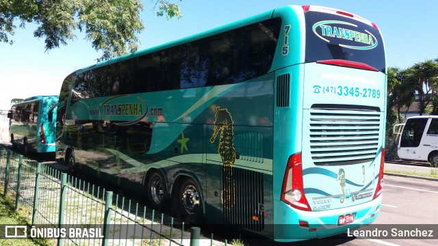 Coletivo Transpenha 715 na cidade de Curitiba, Paraná, Brasil, por Leandro Sanchez. Número da foto: #6433624.