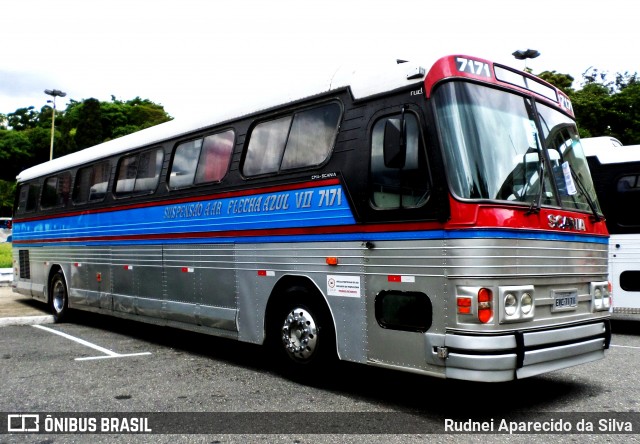 Ônibus Particulares 7171 na cidade de São Paulo, São Paulo, Brasil, por Rudnei Aparecido da Silva. Número da foto: #6435864.