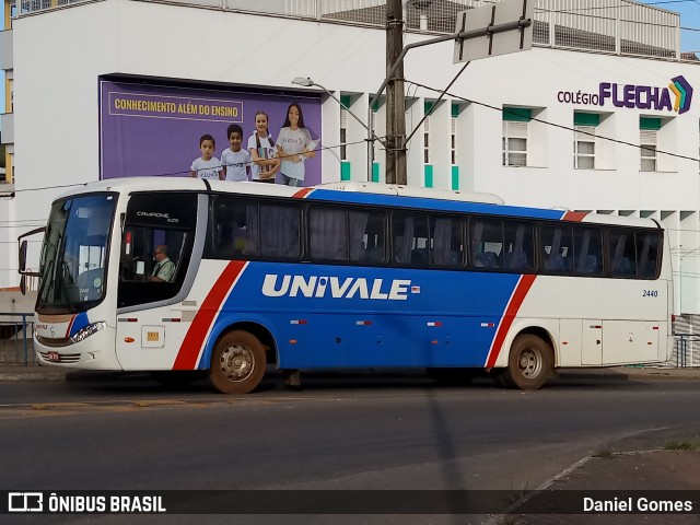 Univale Transportes 2440 na cidade de Mariana, Minas Gerais, Brasil, por Daniel Gomes. ID da foto: 6435287.