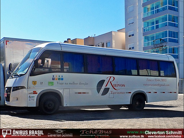 Ruivos Transportes e Turismo 01 na cidade de Santa Cruz do Sul, Rio Grande do Sul, Brasil, por Cleverton Schmitt. ID da foto: 6435589.