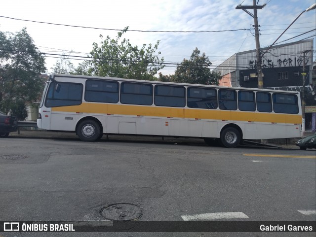 Ônibus Particulares 99 na cidade de São Bernardo do Campo, São Paulo, Brasil, por Gabriel Garves. Número da foto: #6440883.