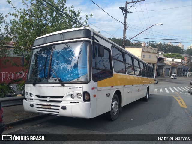 Ônibus Particulares 99 na cidade de São Bernardo do Campo, São Paulo, Brasil, por Gabriel Garves. Número da foto: #6440882.