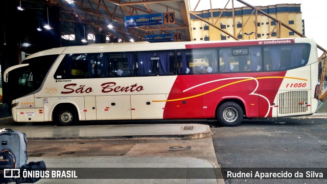 Viação São Bento Ribeirão Preto 11050 na cidade de Uberaba, Minas Gerais, Brasil, por Rudnei Aparecido da Silva. Número da foto: #6441369.