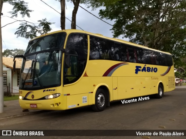 Fábio Turismo 3500 na cidade de Tiradentes, Minas Gerais, Brasil, por Vicente de Paulo Alves. ID da foto: 6401453.