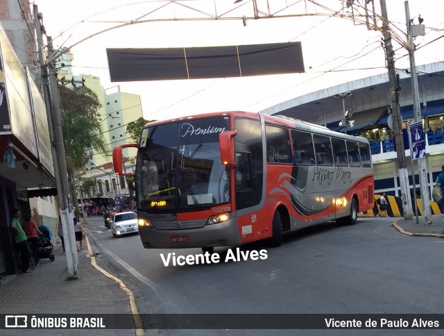 Empresa de Ônibus Pássaro Marron 5013 na cidade de Aparecida, São Paulo, Brasil, por Vicente de Paulo Alves. ID da foto: 6401469.