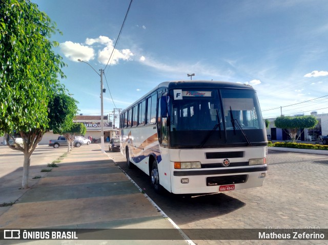 Ônibus Particulares 970 na cidade de João Dourado, Bahia, Brasil, por Matheus Zeferino. Número da foto: #6449431.