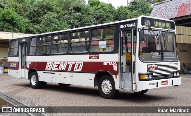 Bento Transportes 225 na cidade de Bento Gonçalves, Rio Grande do Sul, Brasil, por Ruan Martinez. ID da foto: 6450182.