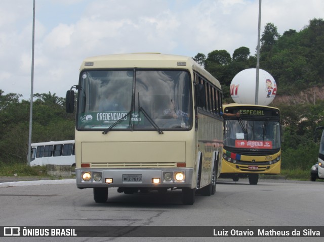 Ônibus Particulares 7819 na cidade de São Lourenço da Mata, Pernambuco, Brasil, por Luiz Otavio Matheus da Silva. ID da foto: 6452164.