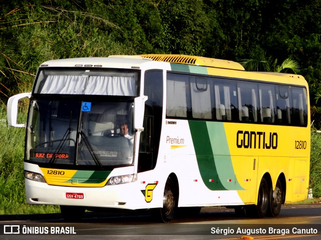 Empresa Gontijo de Transportes 12810 na cidade de Conselheiro Lafaiete, Minas Gerais, Brasil, por Sérgio Augusto Braga Canuto. ID da foto: 6452727.