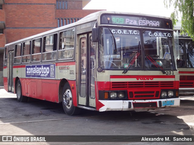 COETC - Cooperativa de Obreros y Empleados del Transporte Coletivo 231 na cidade de Montevideo, Montevideo, Uruguai, por Alexandre M.  Sanches. Número da foto: #6454643.