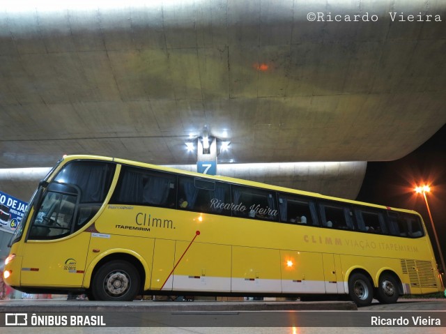 Viação Itapemirim 8601 na cidade de Uberlândia, Minas Gerais, Brasil, por Ricardo Vieira. ID da foto: 6454378.