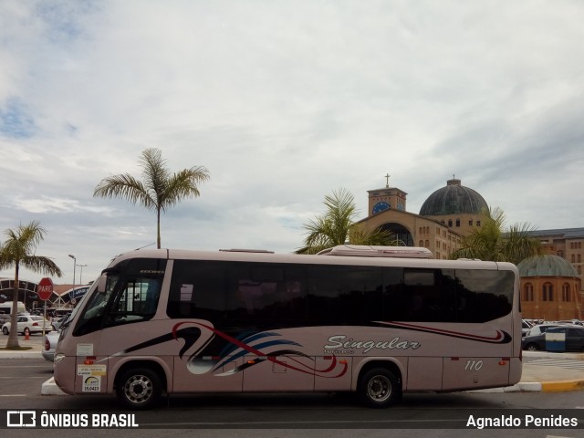 Singular Turismo 110 na cidade de Aparecida, São Paulo, Brasil, por Agnaldo Penides. Número da foto: #6459985.