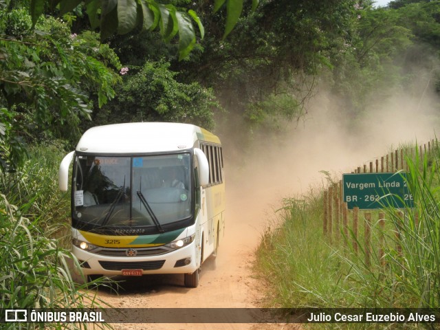 Empresa Gontijo de Transportes 3215 na cidade de Dom Silvério, Minas Gerais, Brasil, por Julio Cesar Euzebio Alves. ID da foto: 6461929.