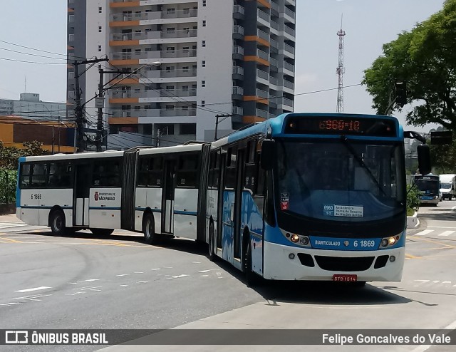 Viação Cidade Dutra 6 1869 na cidade de São Paulo, São Paulo, Brasil, por Felipe Goncalves do Vale. ID da foto: 6463250.