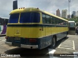 Ônibus Particulares 1242 na cidade de São Paulo, São Paulo, Brasil, por Bruno Kozeniauskas. Número da foto: #:id.