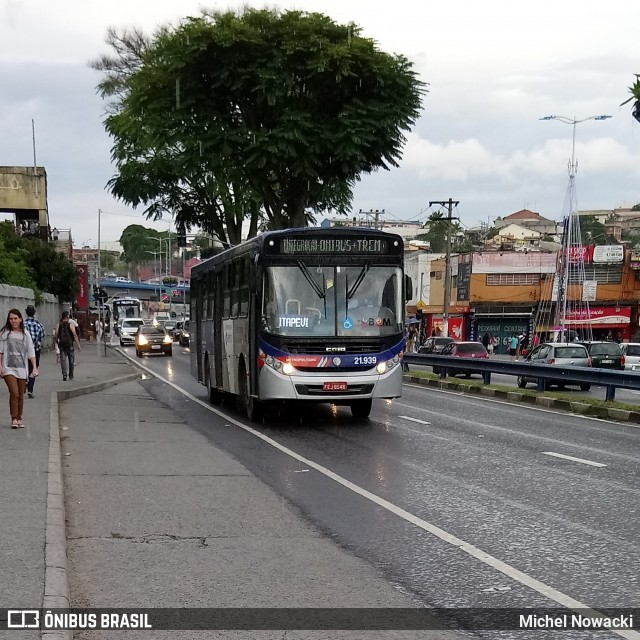 Viação Osasco 21.939 na cidade de Itapevi, São Paulo, Brasil, por Michel Nowacki. Número da foto: #6466674.