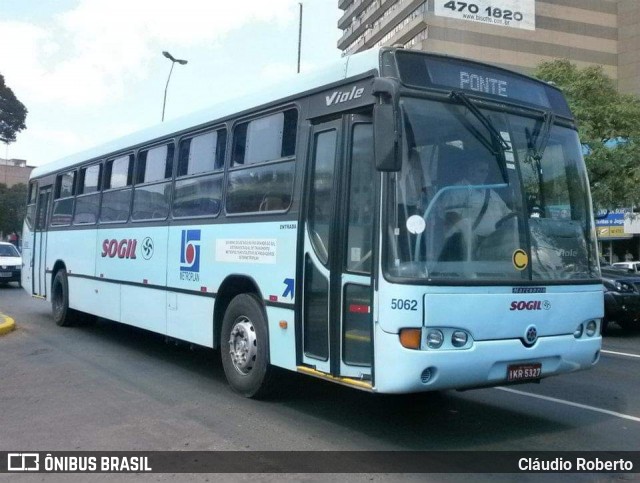 SOGIL - Sociedade de Ônibus Gigante Ltda. 5062 na cidade de Porto Alegre, Rio Grande do Sul, Brasil, por Cláudio Roberto. Número da foto: #6465233.