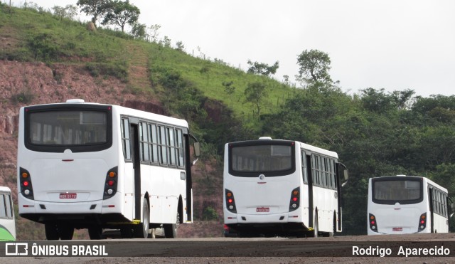 Ônibus Particulares 5172 na cidade de Conselheiro Lafaiete, Minas Gerais, Brasil, por Rodrigo  Aparecido. Número da foto: #6468252.
