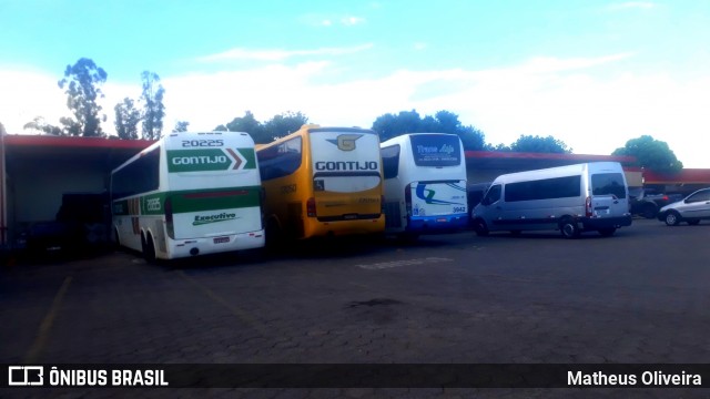 Empresa Gontijo de Transportes 20225 na cidade de Passos, Minas Gerais, Brasil, por Matheus Oliveira. ID da foto: 6471069.