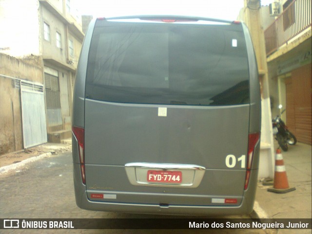 Ônibus Particulares 017744 na cidade de Irecê, Bahia, Brasil, por Mario dos Santos Nogueira Junior. Número da foto: #6406375.