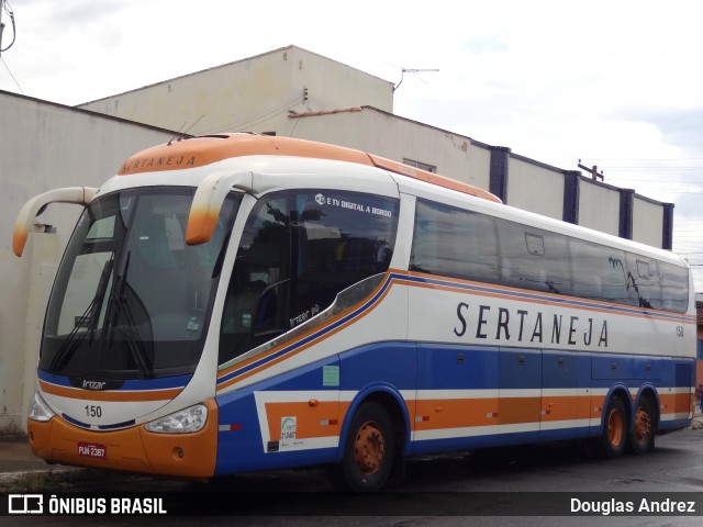 Viação Sertaneja 150 na cidade de Trindade, Goiás, Brasil, por Douglas Andrez. Número da foto: #6406099.