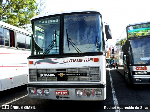 Clovis Turismo 8080 na cidade de Aparecida, São Paulo, Brasil, por Rudnei Aparecido da Silva. Número da foto: #6405377.