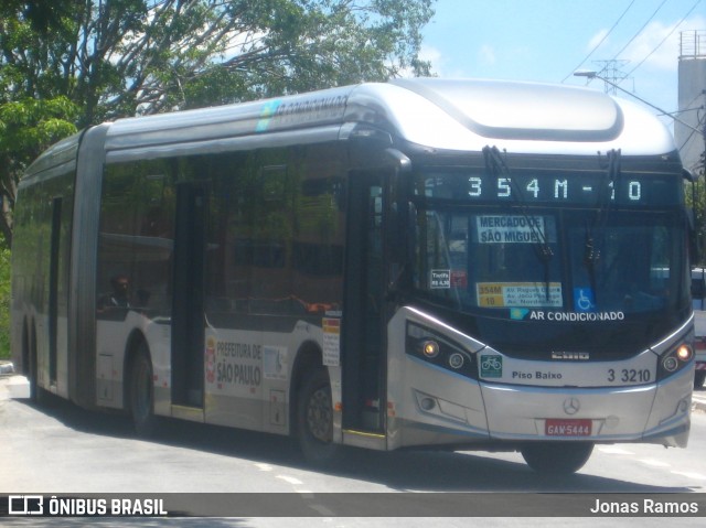 VIP - Unidade Imperador 3 3210 na cidade de São Paulo, São Paulo, Brasil, por Jonas Ramos. Número da foto: #6473076.
