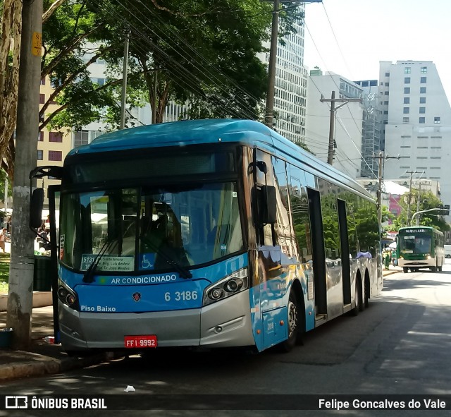 Viação Paratodos > São Jorge > Metropolitana São Paulo > Mobibrasil 6 3186 na cidade de São Paulo, São Paulo, Brasil, por Felipe Goncalves do Vale. Número da foto: #6473713.