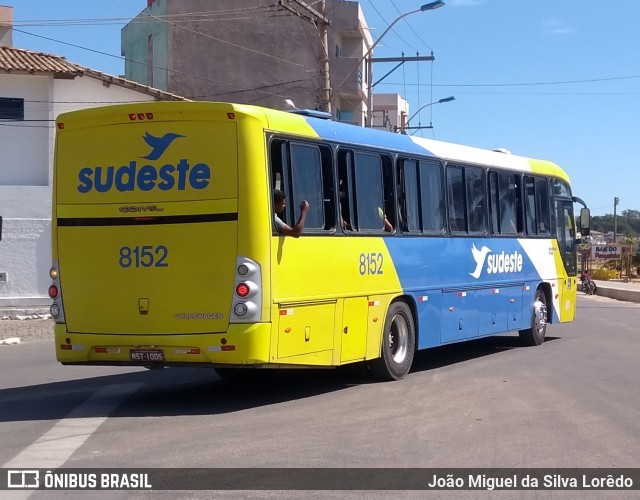 Viação Sudeste 8152 na cidade de Marataízes, Espírito Santo, Brasil, por João Miguel da Silva Lorêdo. ID da foto: 6471793.