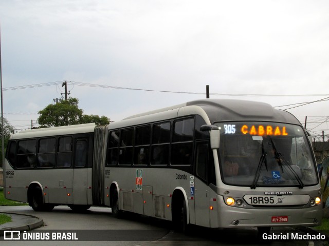 Viação Santo Ângelo 18R95 na cidade de Colombo, Paraná, Brasil, por Gabriel Machado. Número da foto: #6471423.
