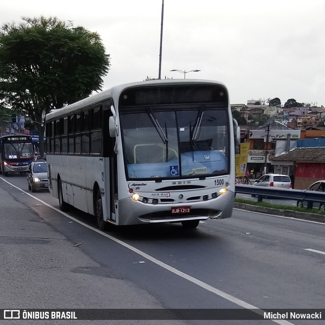 Ônibus Particulares 1500 na cidade de Itapevi, São Paulo, Brasil, por Michel Nowacki. ID da foto: 6411444.