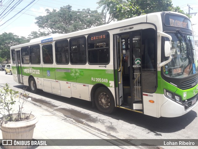 Viação Vera Cruz RJ 205.049 na cidade de Brasil, por Lohan Ribeiro. Número da foto: #6409891.