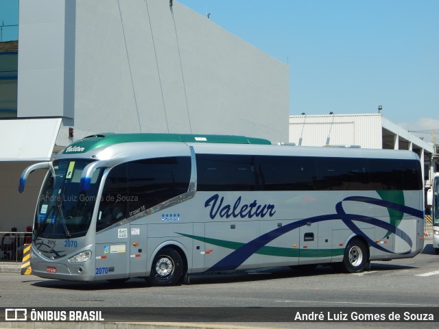 Valetur Transportes Locação e Turismo 2070 na cidade de Rio de Janeiro, Rio de Janeiro, Brasil, por André Luiz Gomes de Souza. ID da foto: 6410701.