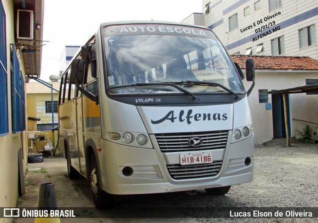 Auto Escola Alfenas 4186 na cidade de Alfenas, Minas Gerais, Brasil, por Lucas Elson de Oliveira. ID da foto: 6408060.