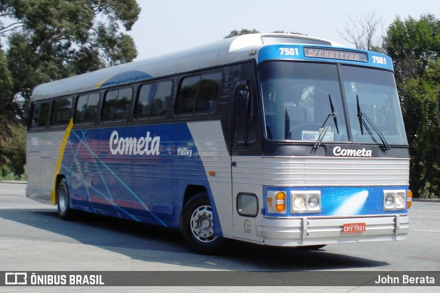 Viação Cometa 7501 na cidade de Curitiba, Paraná, Brasil, por John Berata. ID da foto: 6414730.