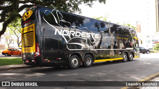 Expresso Nordeste 5210 na cidade de Curitiba, Paraná, Brasil, por Leandro Sanchez. ID da foto: 6417640.