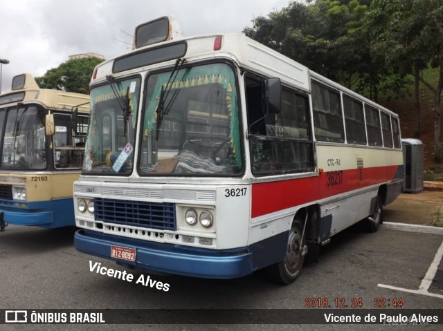 Ônibus Particulares 36217 na cidade de São Paulo, São Paulo, Brasil, por Vicente de Paulo Alves. Número da foto: #6415897.