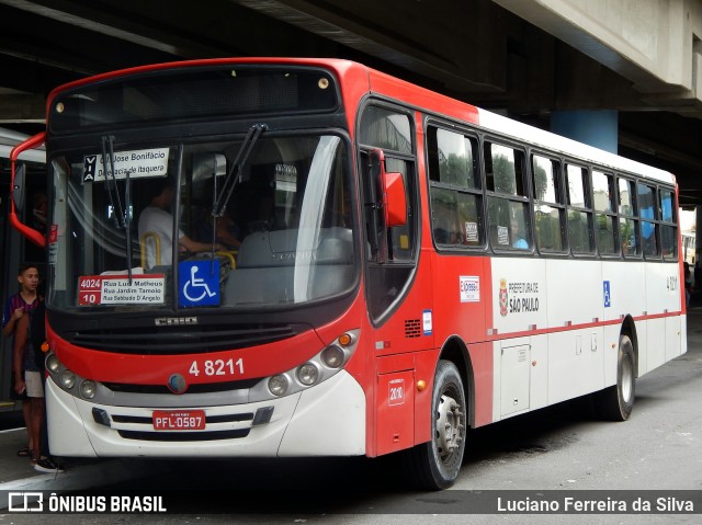 Express Transportes Urbanos Ltda 4 8211 na cidade de Brasil, por Luciano Ferreira da Silva. ID da foto: 6416608.