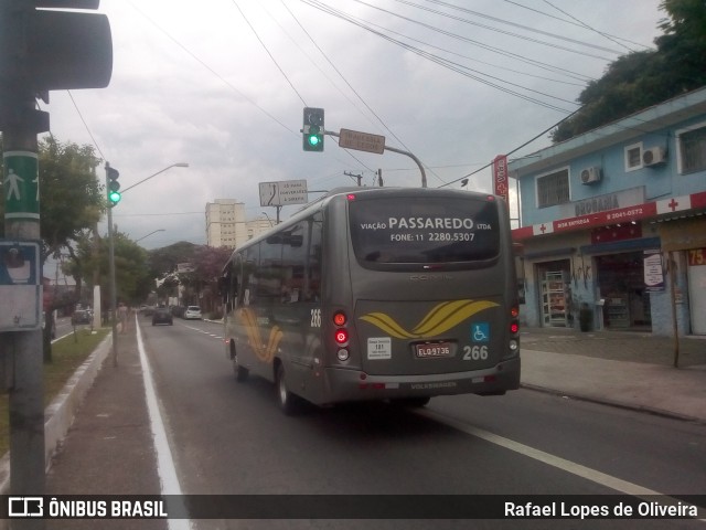 Passaredo Transporte e Turismo 266 na cidade de São Paulo, São Paulo, Brasil, por Rafael Lopes de Oliveira. Número da foto: #6416395.