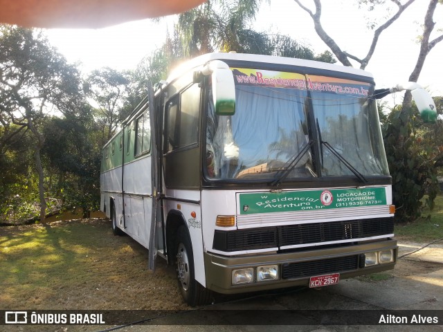 Ônibus Particulares 2967 na cidade de Ribeirão das Neves, Minas Gerais, Brasil, por Ailton Alves. ID da foto: 6415375.