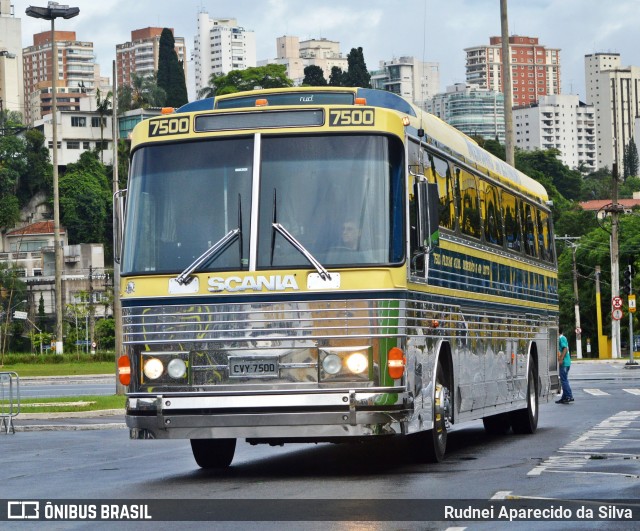 Ônibus Particulares 7500 na cidade de São Paulo, São Paulo, Brasil, por Rudnei Aparecido da Silva. Número da foto: #6419750.