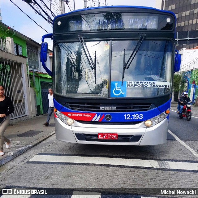 Auto Viação Bragança Metropolitana > Viação Raposo Tavares 12.193 na cidade de São Paulo, São Paulo, Brasil, por Michel Nowacki. ID da foto: 6421024.