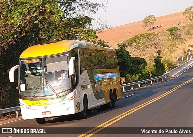 Empresa Gontijo de Transportes 19380 na cidade de Uberlândia, Minas Gerais, Brasil, por Vicente de Paulo Alves. ID da foto: 7107084.